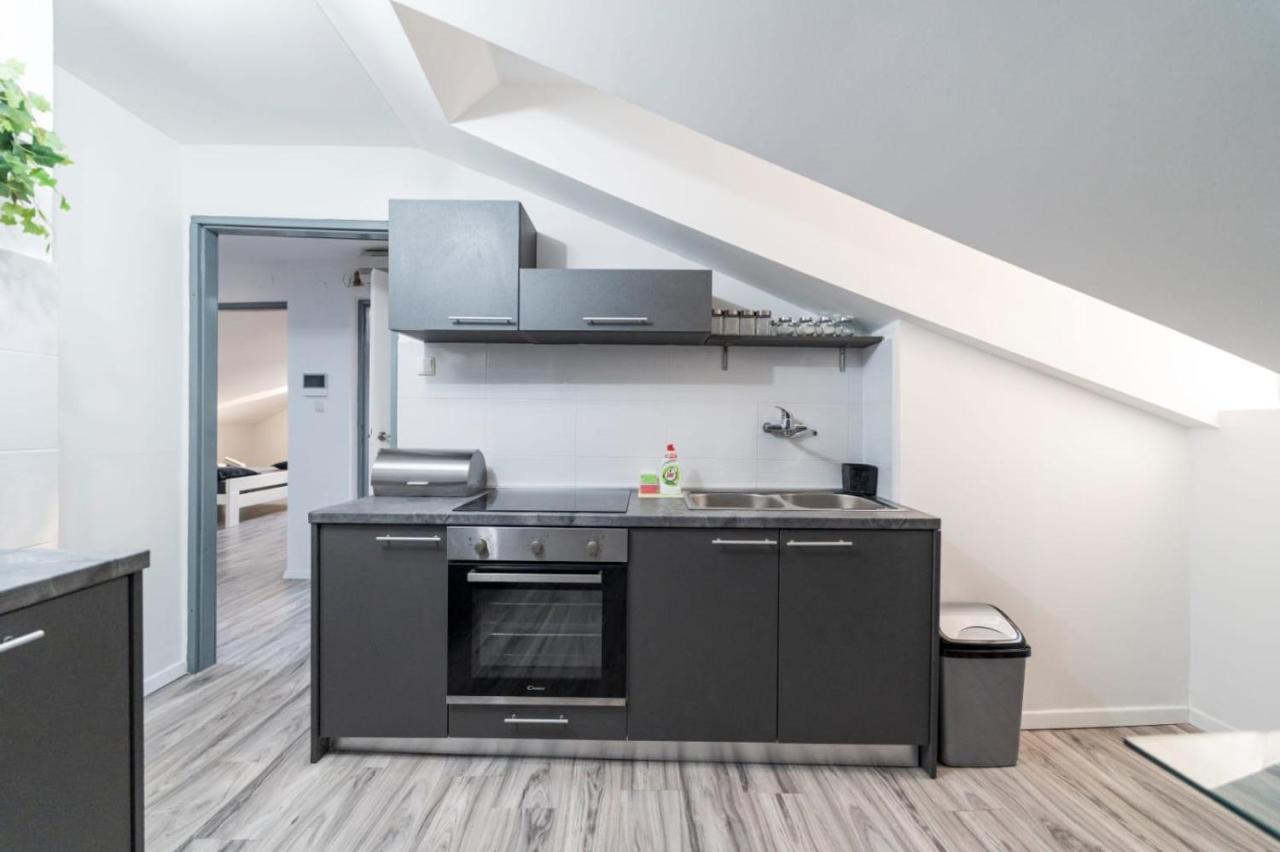 City Center Mayess Aparment Zadar Ngoại thất bức ảnh